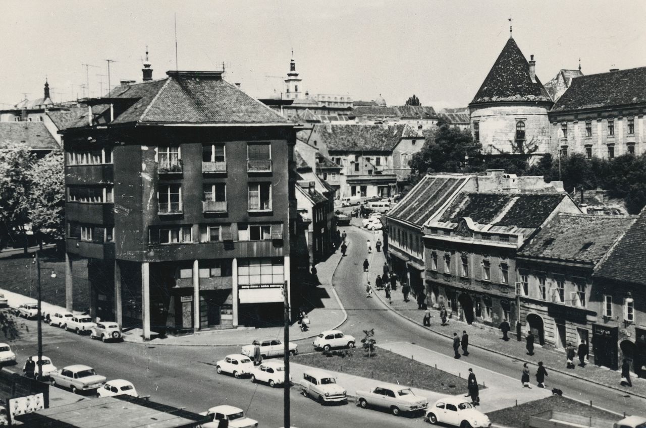 Ulica Augusta Cesarca (lijevo), Stara Vlaška (desno), oko 1960.-1965. godine